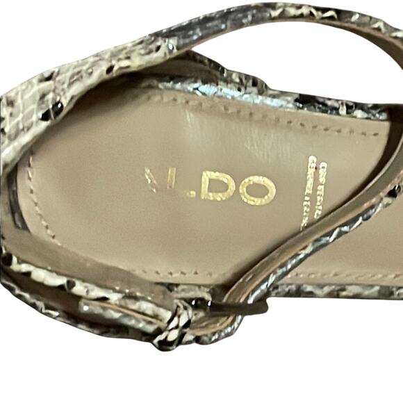 ALDO Snakeskin Pattern Leather Block Heel Shoe. 7.5 - Picture 3 of 4